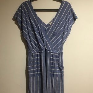 Universal Thread blue dress with pockets